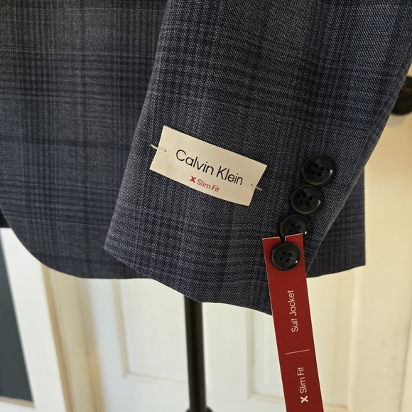 Calvin Klein suit jacket - Picture 3 of 4